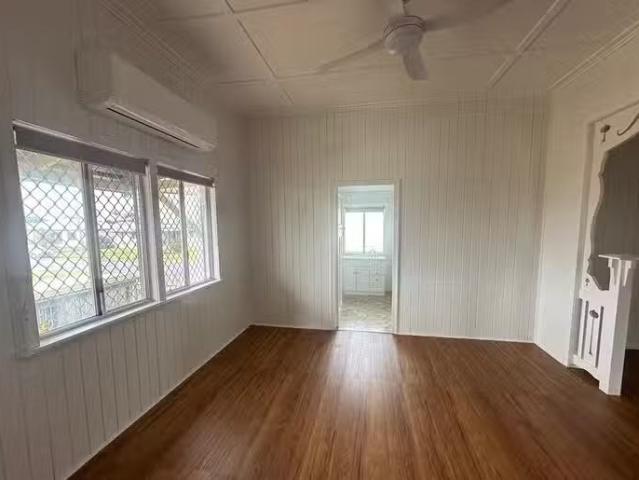 Nice 6 Blamey Street, Avenell Heights, QLD 4670