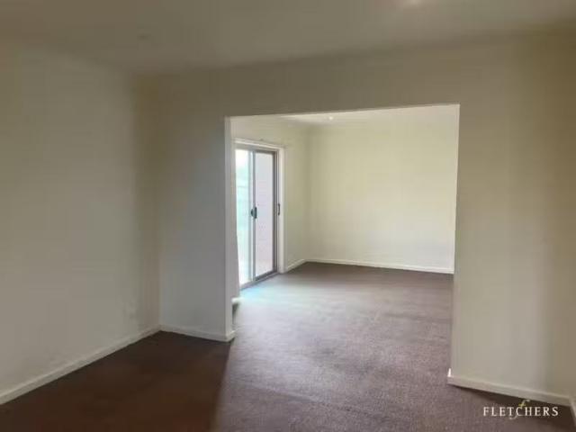 Nice 6 Gallop Court, Truganina VIC 3029 House For Lease