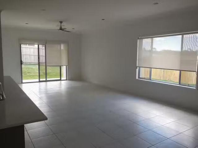 Just in! 6 Kennedy Close, Glen Eden, QLD 4680