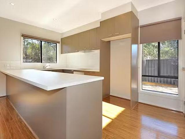 Deal! 6 Lucia Crescent, Mount Clear, VIC 3350