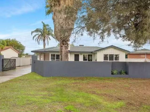Just in! 6 Lyne Street, Gosnells, WA 6110
