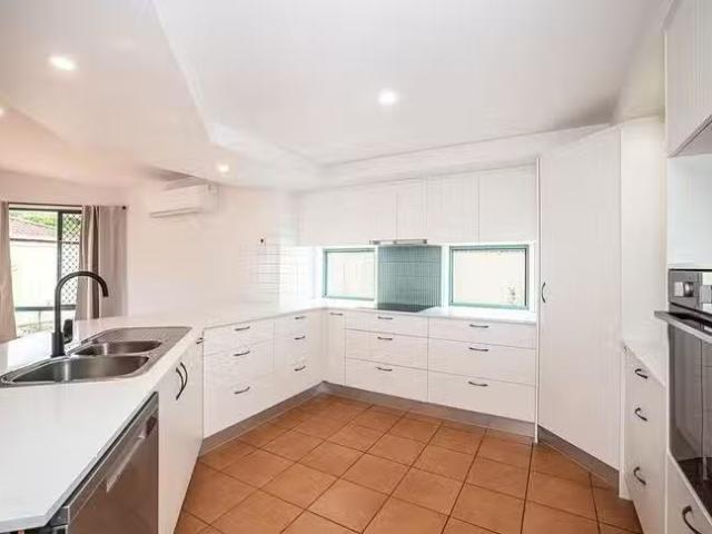 New 6 Seahorse Court, Banksia Beach, QLD 4507