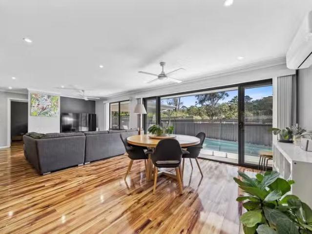 Just in! 6 Papaya Street, MOUNT COTTON, QLD 4165 House for R.