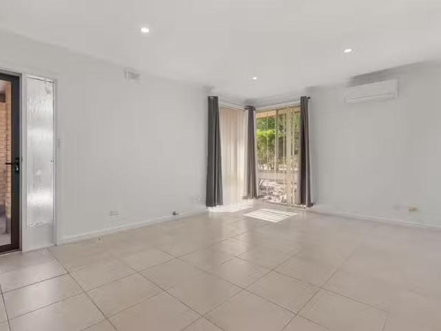 Just in! 6 Regency Road, Happy Valley SA 5159