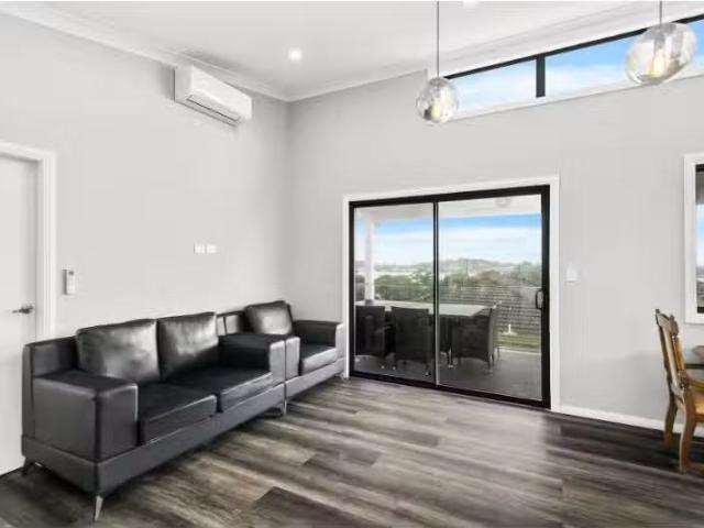 New 6A Canberra Road, Lake Heights Apartment for rent Listed.