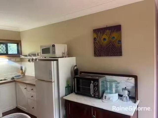 Nice 6A Geale Street, Kingaroy, QLD 4610