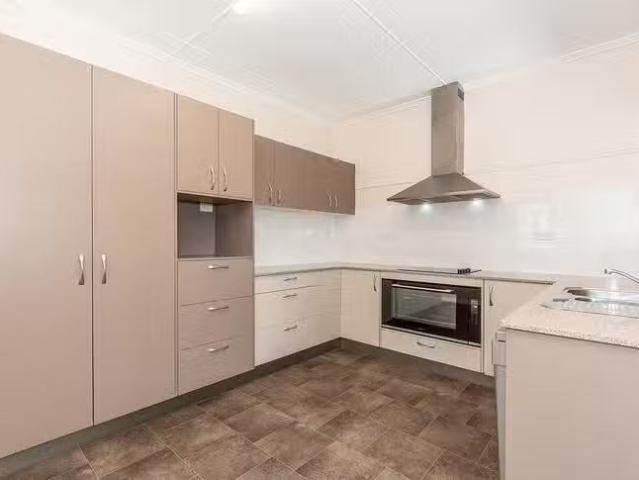 Rental! 75 Dover Road, Margate, QLD 4019