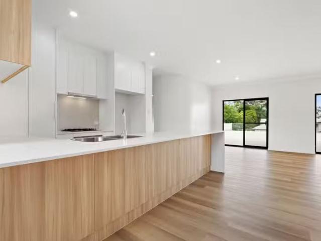 Charming 7/77 Sandford Street, ST LUCIA, QLD 4067 Unit for R.