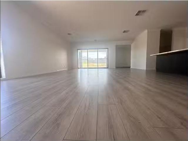 New 77 Grasslands Road, WIRLINGA House for rent Listed by Aar.