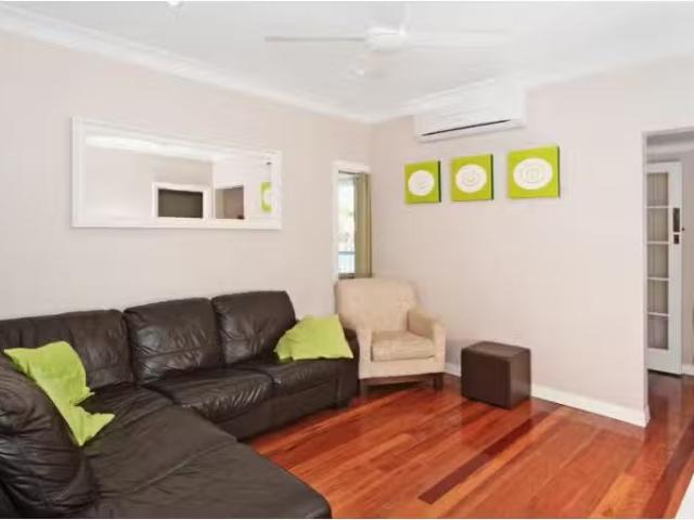 Unique 78 Elwell Street, MORNINGSIDE House for rent Listed by.