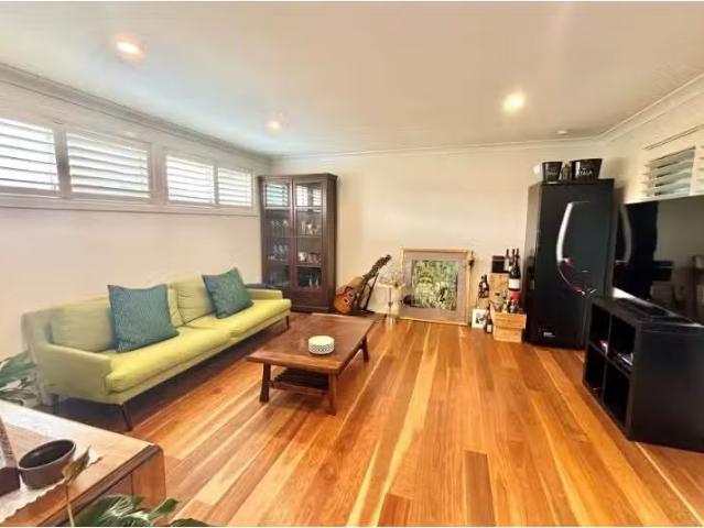 Deal! 78A Battye Avenue, Beverley Park Apartment for rent Lis.