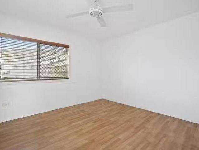 For Rent! 7/9 Holborow Close, Surfers Paradise, QLD 4217