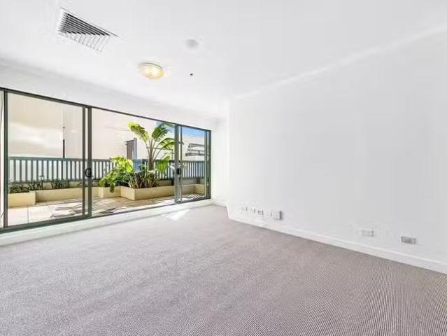 Rental! 701/37 Victor Street, Chatswood, NSW 2067