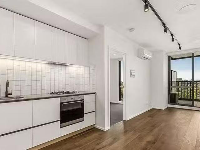 Cheap 705/470 Smith Street, Collingwood, VIC 3066