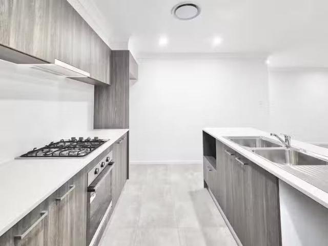 New 70 Coleman Loop, Catherine Field, NSW 2557