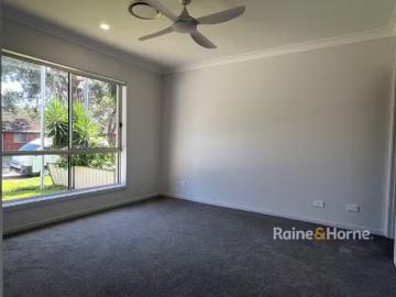 For Rent! 70 Glenn st, UMINA BEACH House for rent Listed by J.