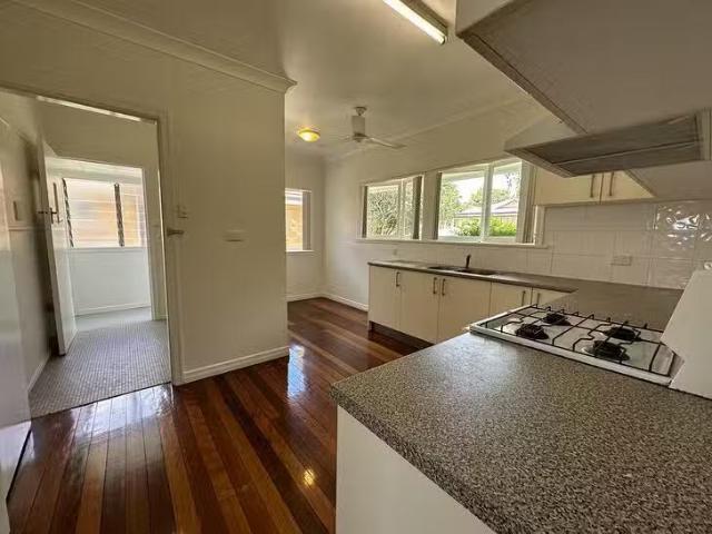 New 70 Lyon Street, Moorooka, QLD 4105