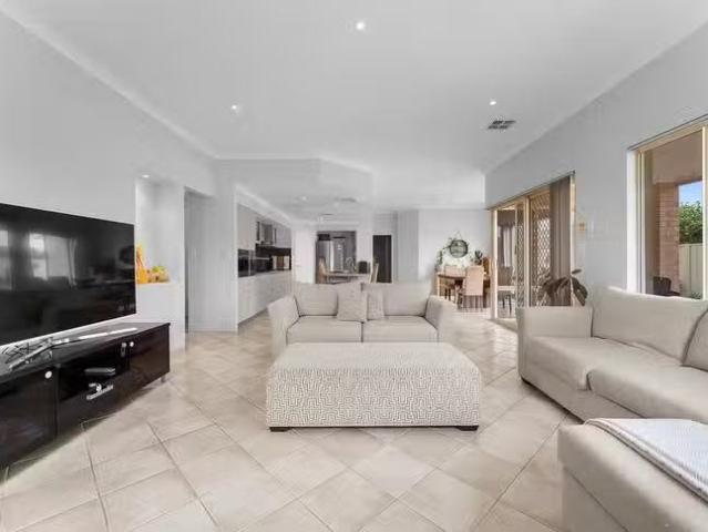 Just in! 70 Pimento Circle, Port Kennedy, WA 6172