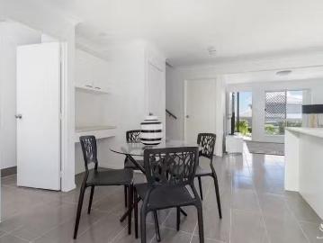 South Windsor, Colo Heights - Air conditioning