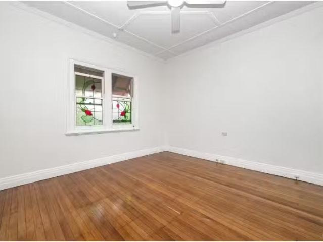 Rental! 72a Fawcett Street, Mayfield Townhouse for rent Liste.