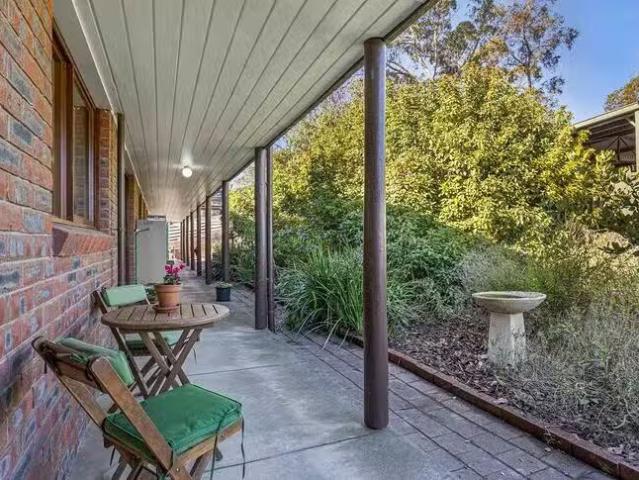 Rental! 7 Chatham Avenue, Mount Helen, VIC 3350