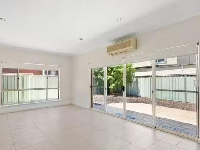 Cheap 7 Empress Court, Mawson Lakes, SA 5095