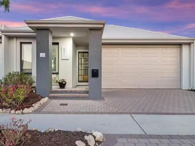 Rental! 7 Needletail Avenue, Alkimos, WA 6038