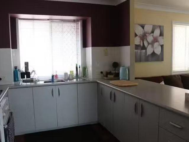 Cozy 7 Tasman Place, Forest Lake, QLD 4078