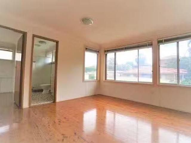 Deal! 7A Morvan Street, Denistone West, NSW 2114
