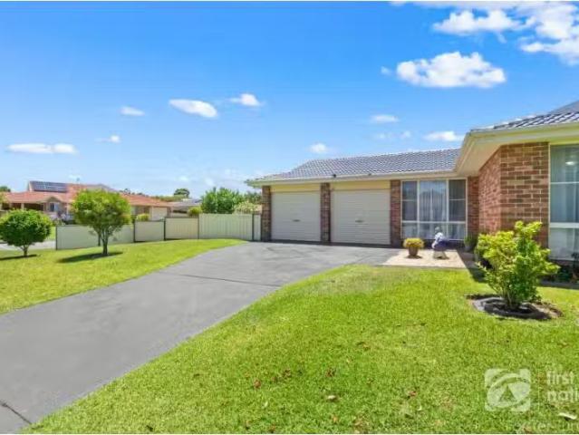 Deal! 85 Myall Drive, Forster House for rent Listed by Nicole.
