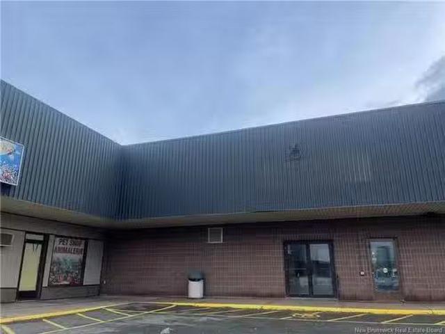 Nice 879 Rue Principale, Beresford, NB, E8K 1R3 commercial f.