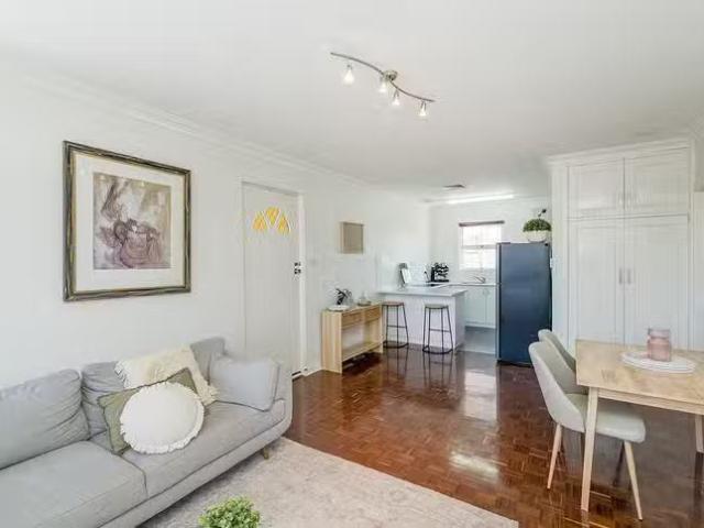 Charming 8/99 Tweeddale Road, Applecross, WA 6153