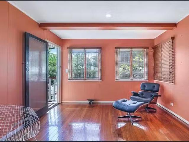 Unique 89 Donaldson Street, Corinda, QLD 4075