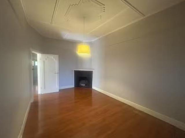 Cozy 82 Brighton Road, GLENELG EAST, SA 5045 House for Rent