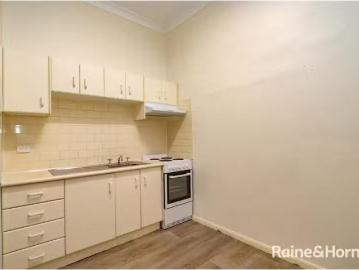 Unique 8/2 Keppel Street, BATHURST Apartment for rent Listed.