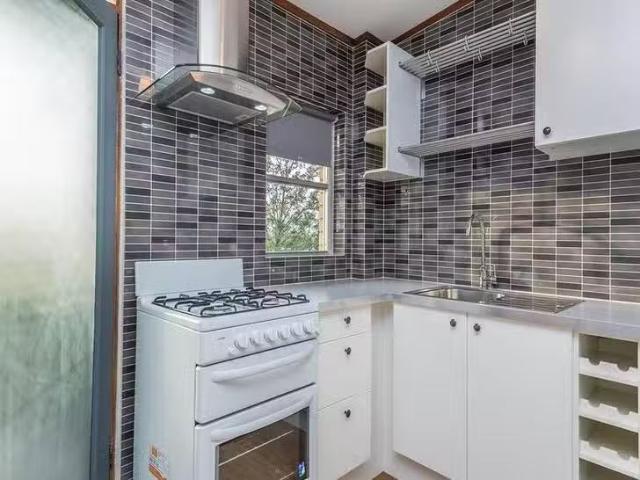 Just in! 8/355 Canning Highway, Palmyra, WA 6157