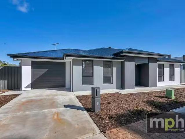 Nice 8 Coleman Road, Elizabeth Downs, SA 5113