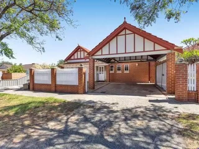 Rental! 8 Benporath Street, Burswood, WA 6100