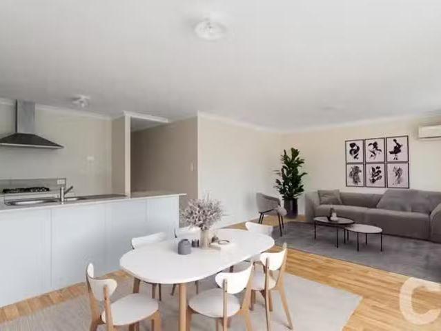 Deal! 8 Emary Rise, Baldivis, WA 6171