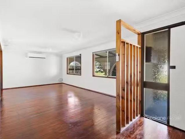 Nice 8 Orestes Street, San Remo, WA 6210