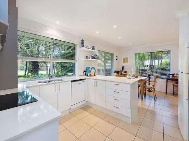 Charming 8 Protea Place, Kuluin, QLD 4558