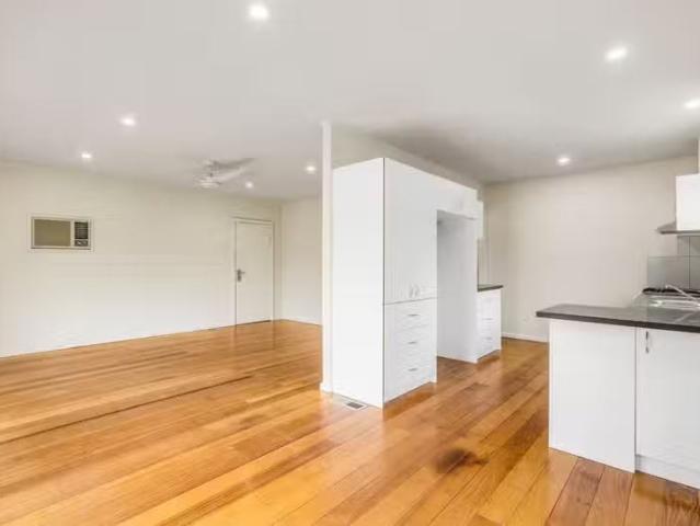 Cozy 8 Tarwarri Avenue, CAPEL SOUND, VIC 3940 House for Rent