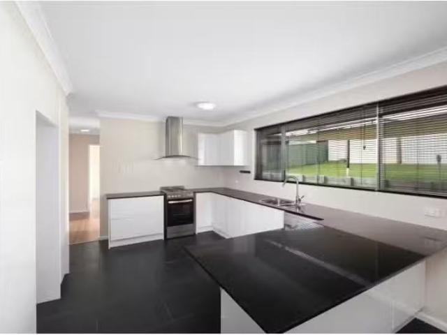 Rental! 8 The Bowsprit, PORT MACQUARIE House for rent Listed.