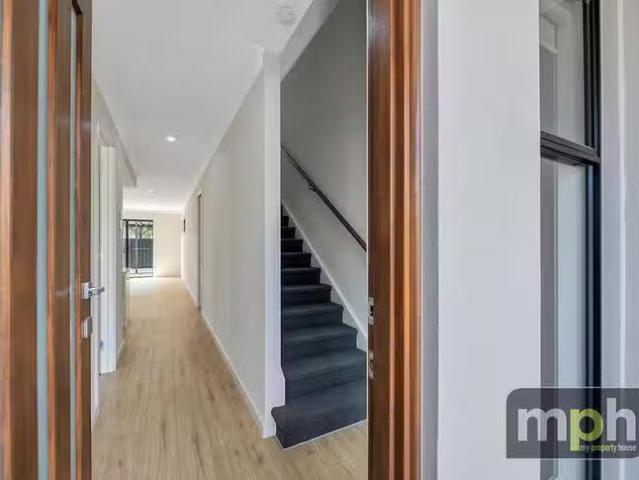 New 94 Boardwalk Drive, Paralowie, SA 5108