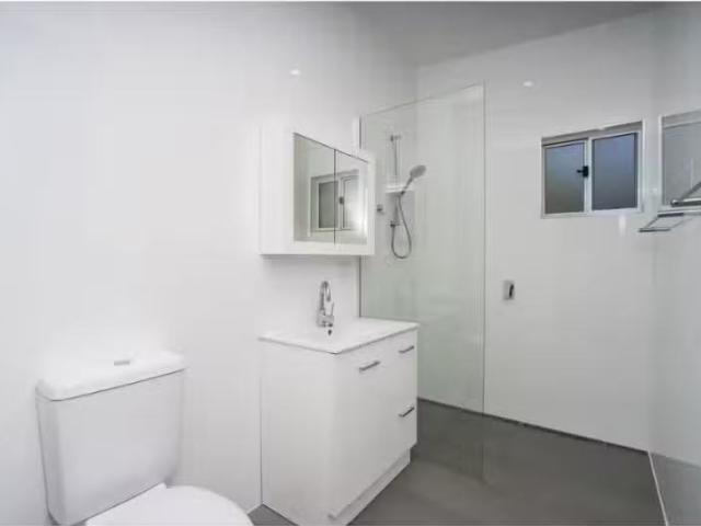 Cozy 94 Pacific Highway, JEWELLS House for rent Listed by Lov.