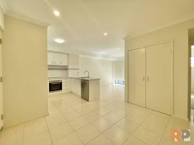 Cheap 9/7 Birdwood Road, Melville, WA 6156