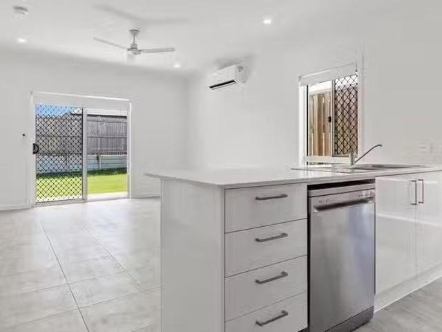 Deal! 97 Hallstatt Avenue, Jimboomba, QLD 4280