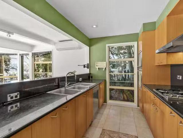 Rental! 90 Cabarita Road, Avalon Beach, NSW 2107