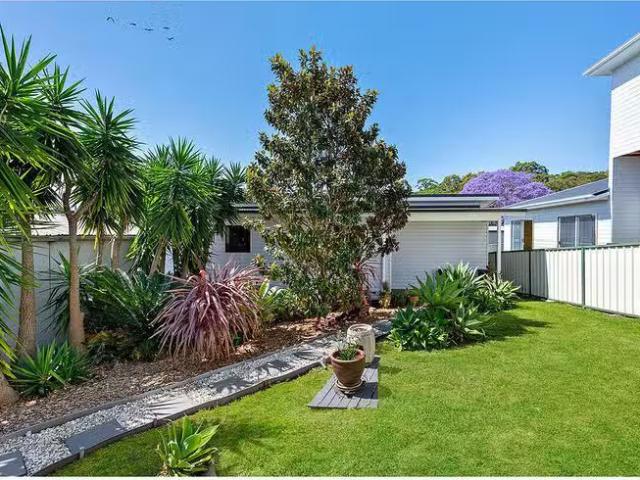 Deal! 90A Myall Road, Cardiff, NSW 2285