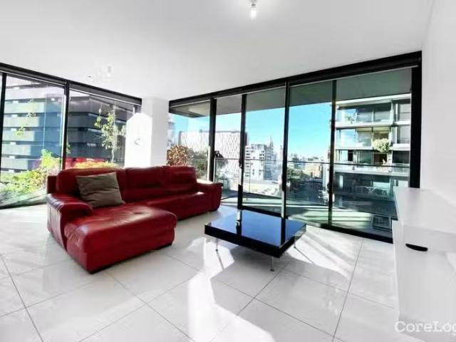 Rental! 917/2 Chippendale Way, Chippendale NSW 2008